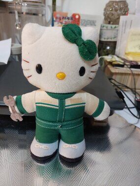 Cutie HELLO KITTY Handywoman Plush Green Outfit Screwdriver Super Cute Stuffed
